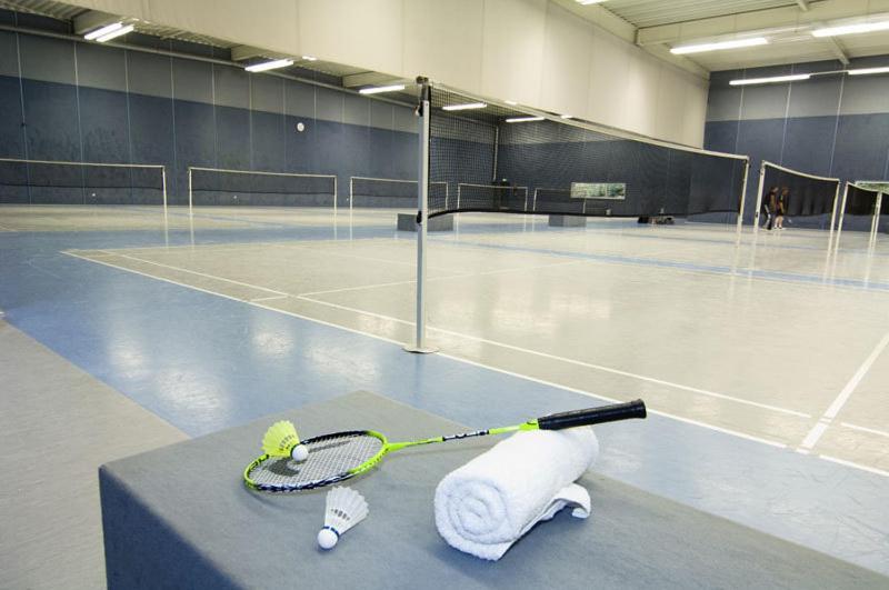 Tespo Hotel Und Sportpark Карст Екстериор снимка