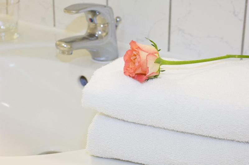 Tespo Hotel Und Sportpark Карст Екстериор снимка